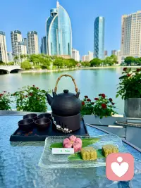 天气不错，“好柿花生”，来湖边喝茶🍵[太阳]配图
