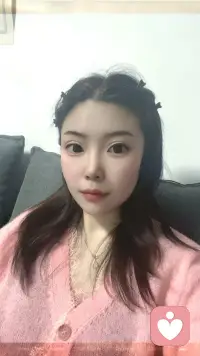 不用假装坚强
不用刻意懂事
在这里，你可以尽情宣泄
我负责倾听，陪你和解自愈配图