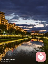  心有暖阳，岁岁安然，岁岁无忧。配图