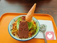收集世界里的美好，都算作是给周末的礼物。配图