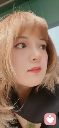 只要好好的，在不在一起也没什么，只要平平安安，无灾无难，联不联系真的不重要，一生很短不过朝霞与黄昏。一生所求不过平安与自由，在这路遥马急的人间，愿我们都平安喜乐，愿所爱之人都安好，所念之人皆无恙....配图