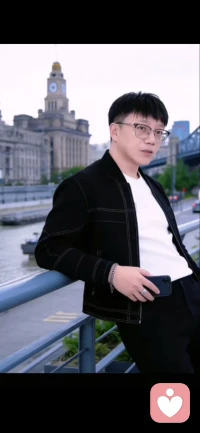 可以找我聊天。倾诉，只要你能发泄了。倾诉了，我就是成功的！配图