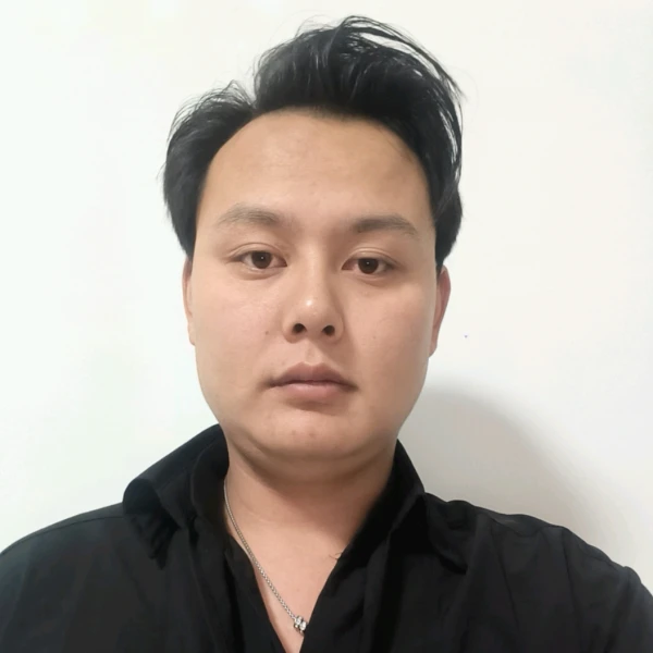 小鹏倾听