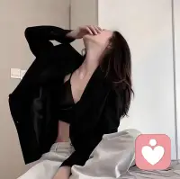 有负面情绪是正常的。，但是自己一定要知道，要明白这只是生活的一小部分，在其余时间里，要尽量的让情绪平稳起来。配图