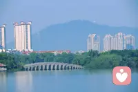一个人驾驭不住情绪，则怒气挂脸；驾驭不住财富，则铜臭外露；
驾驭不住权力，则盛气凌人。当外物不能为我所用，它必将反过来驾驭