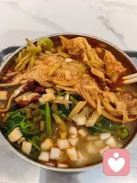 吃碗螺蛳粉压压惊，有什么不开心的可以跟我说，有色话题勿扰！😛配图