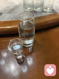 以前是快乐才喝酒，现在是喝酒才快乐配图