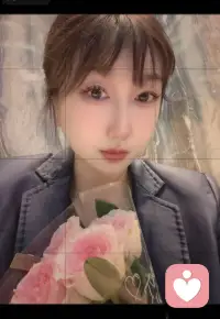 如果你正在感情里感到疲惫、迷茫，甚至连情绪都不敢表达，别再独自硬撑了。你值得被温柔对待，你的情绪也值得被好好接住。配图