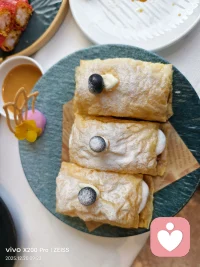 美食同样是开心与微笑的源泉，我将是你最忠实的倾听者……