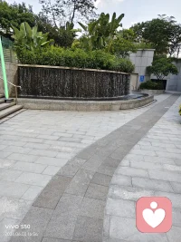 这个世界上根本没有正确的选择，我们只是努力让当初的选择变得正确。