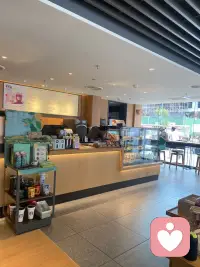 我是你的专属情绪倾听者，安静陪伴，耐心接纳。
不评判、不说教、不敷衍，接住你所有委屈、焦虑与心事。
做你深夜温柔港湾，治愈情绪内耗，梳理杂乱心事，
愿你有人可说，心事有处安放，温柔自愈，自在舒心。配图