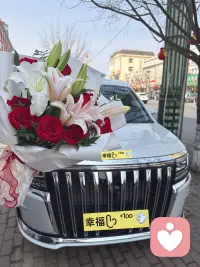 今日分享
        当一个人接近你，想和你发展一段亲密关系，建立一段感情或许并不是因为爱，从一定程度上讲，是你身上有他需要的价值点，他想来分一杯羹，拿走你的能量。 
        很现实的一句话，所有的关系，都需要利益的支撑，如果你没有某些地方能吸引对方，让对方觉得有利可图，满足自己，大多数是不会发生一段关系的。
        更扎心的一句话，如果有人从你身上轻而易举的获得了他想要的东西，那么你对他而言，就会马上失去吸引力。