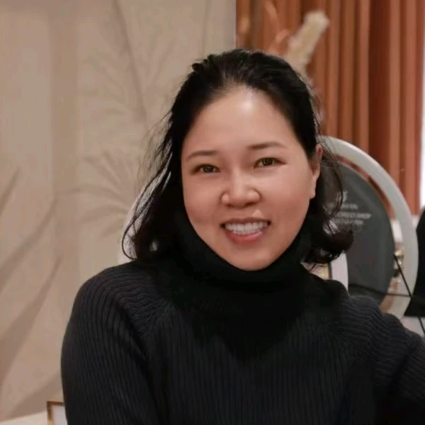 玲姐倾听