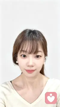 不知道你是不是也这样：
白天被一堆念头缠着，反复纠结、内耗、胡思乱想；
到了晚上明明很累，大脑却停不下来，翻来覆去睡不着；
越焦虑越想控制，越控制越疲惫，慢慢陷入恶性循环。

我特别懂这种感受。
我们总以为，情绪要靠“忍”、靠“想开点”、靠硬扛过去，
可越是压抑自己的思虑，心里的压力反而越重，失眠、心慌、紧绷感会一直跟着你。

其实思虑重、爱内耗、睡不好，不是你性格差，也不是你矫情，
只是你的大脑太敏感、太负责，习惯了过度思考、过度担忧。

我是汉语言文学背景，系统受训CBT认知行为疗法，专注陪伴被焦虑、思虑内耗、失眠、情绪紧绷困住的朋友。
不用逼自己立刻好起来，不用强行乐观，
我们可以慢慢梳理纷乱的念头，拆解心里的纠结，一点点卸下精神负担，找回松弛安稳的状态。

如果你此刻正被胡思乱想、失眠焦虑困扰，
不妨停下来，和我好好聊一聊。
我愿意安静倾听，陪你走出内耗的循环。配图