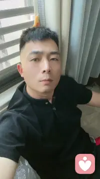 你好我可以用声音陪伴你配图