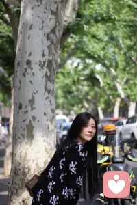 做一个安静的树洞，聆听所有无人言说的委屈配图