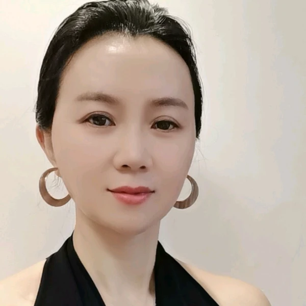 安狄娜女王/ 情感.亲密关系
