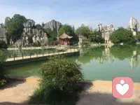 要学会接纳自己各种情绪的存在，负面情绪不是过错，不用刻意抵制，学会和它和解，温和从容地面对，让它自由坦荡地流淌，自然一切都会迎刃而解、顺理成章！配图