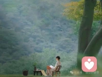 如果难以抉择，
那答案就是否定的。
一件事反复纠结、内心不安，
说明本能并不认可。
真正的“是”很少让你这么难受！配图