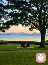最近我开始练习一种新的方式，那就是“不解
释”。
有些事情，以前会反复说明白，总希望对方理
解；但现在，我更愿意让它安静地待在那里，
不去费力让对方看见。有时不是因为我放弃
了，而是因为那些需要我不断解释自己感受的
关系，正在教会我一些东西：我应该把更多的
力气留给自己，而不是试着让别人懂我。
沉默不是一种逃避，而是一种选择。我仍然相
信自己的感受是真实的，但我可以选择不把它
们全部倒出来，不再被误解或争辩所牵制。
如果你也正在学着“不解释”，可以试着对自己
说：我不需要所有事情都被理解，但我需要我
知道自己的感受是真实的。我正在学习，如何
在不被理解的情况下，依然相信自己。
即使你没有说出口，你的感受依然存在，依然
重要。你可以选择安静地待在那里，同时依然
对自己保持诚实。