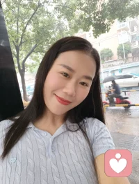 下雨了，听着雨声，就很像每一下都提醒着自己，该给心静下来，让自己变得更好👌🏻配图