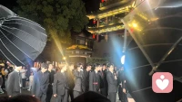 不必羡慕别人开挂人生，所有从容底气，都来自日积月累的深耕。选对方式，少走数年弯路，稳步成为更好的自己。配图