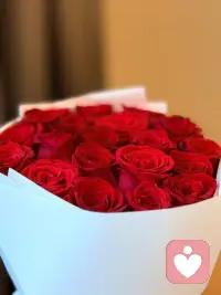 幸福婚姻的底层逻辑是什么？
答：首先自己做个幸福的人配图