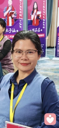 如果你爱我，
请你爱我之前先爱你自己，
爱我的同时也爱着你自己。
你若不爱你自己，
你便无法来爱我。
这是爱的法则……[爱心]