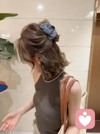 天地尚不能久，何况人乎”，人一定要有的一种通透是，不管处在哪个阶段，是什么身份，正在经历什么，都要有一个底层逻辑，就是你得永远是你自己。你要有自己的性格，自己的脾气，自己的爱好，还有一套让自己舒服的生存规律，你的人生，是用来善待自己的。