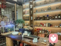 你知道吗？抑郁不是突然倒下的，而是长时间被负面情绪包围着，精神一直崩在高压状态，没人帮你疏通，没人给你温暖，一点一点把精神状态拖垮的，大多数患者反反复复承受着各种刺激和打击，不被身边人理解，孤独到骨子里，还有持续不断的心理重压，直到最后撑不住…记住，你的身边有我，讲不出的话，说给我听，沐心一直在你的身边。配图
