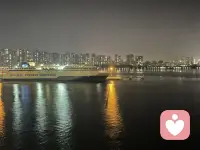 “精神健康的人，总是努力地工作及爱人，只要能做到这两件事，其它的事就没有什么困难配图