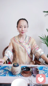 亮出我的心理咨询师证不是炫耀什么，本人学习心理学十年，搞身心灵疗愈十多年。中国传统文化培训多年，河图洛书外练养生功法和茶道内修多年。看看老子一身正气，就别找我聊龌龊话题配图