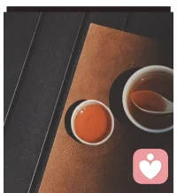 夫妻离异，家庭这个 “最初的茶盏” 便裂开了。大人或许有能力为自己换一壶新水，寻一只新杯，但孩子这枚娇嫩的“茶芽”，他的根系曾深深扎于这个“茶盏”的土壤中。骤然的分离，无异于将他连根拔起，暴露在不确定的风雨里。