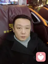 走了很久才发现一个人孤孤单单，无人问经，没有温暖，回头看看，忽然发现，应该寻找让自己感到温暖的地方，停留下来，稍作休整，然后再大步向前配图