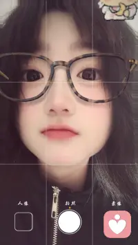 面对经济危机，我们的心态应当是，无论什么事件，都阻止不了我们赚钱。面对困境，我们想的是临危不乱，我们做的应该是努力赚钱！以一定会越来越好的心态持平现状。不去为未来所担忧，只为现在而奋斗！任何都不足以干扰我们前进的脚步！配图