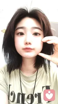 人的见解有千万种，我们无所谓，他人说什么我们要有自己的内心定力，有自己的定数，我是怎样的人，而他人口中又是怎样的人？只有面对无所谓的事情，保持着无所谓的态度，用无所谓的态度面临的一定是晴朗的晴天。最毒不过言语，最真不过真心。配图