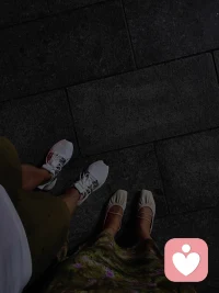 爱到最后全凭良心
我把良心喂了狗
喂了狗也就算了
偏偏狗说它更爱吃屎

人在痛苦的时候是会选择销声匿迹的
销声匿迹的日子
一直在打着最硬的仗

你以为人生最糟糕的是
失去一个你爱的人
但其实是因此失去了你自己

在你迷茫焦虑的时侯
总盼着早日可以走出迷雾
但只有当所有情绪穿透你的身体
你再一次站起来的时候
成长会原谅所有的悲伤配图