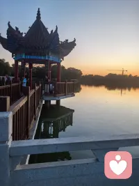 亲爱的朋友，感谢你分享美好。照片于我而言，不仅是美景，更是一份珍贵的礼物——它让我看到你眼中世界的温柔模样。作为倾听者，我深知每一句分享背后都藏着期待被看见的温柔，而此刻，我不仅看见了风景，更看见了风景背后那个细腻、热爱生活的你。愿这份美好常驻你心间，也愿你永远拥有发现美的眼睛和分享美的勇气。