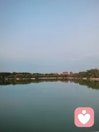 亲爱的朋友，感谢你分享美好。照片于我而言，不仅是美景，更是一份珍贵的礼物——它让我看到你眼中世界的温柔模样。作为倾听者，我深知每一句分享背后都藏着期待被看见的温柔，而此刻，我不仅看见了风景，更看见了风景背后那个细腻、热爱生活的你。愿这份美好常驻你心间，也愿你永远拥有发现美的眼睛和分享美的勇气。