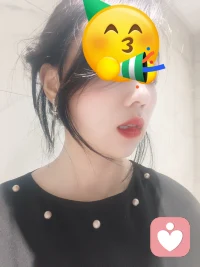 这世上，没有任何人，会把你变得越来越好，你越来越好的原因，是因为你一次次经历，一次次自救，一次次自渡，还有那一次次万箭穿心的成长，引路靠贵人，走路靠自己，而成长靠经历。配图