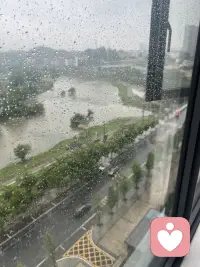 水利万物而不争配图