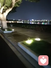 在这浮躁的社会里，如何守住温柔与力量：对自己的善意，失败时不骂内心而是说，这很难，我知道你已经尽力了。共通人性，认识不完美和挫折是所有人都会经历的，我们并不孤单。正念，以平衡的方式觉察痛苦情绪，不被情绪淹没也不压抑配图