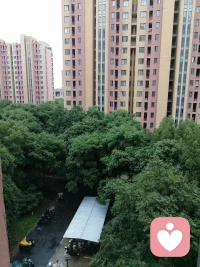 被人民日报的一句话治愈了：永远不要去责怪你生命中的任何人，好的人给你快乐，坏的人给你经历，最差的人给你教训，最好的人给你回忆，睡前原谅一切，睡来便是重生。
