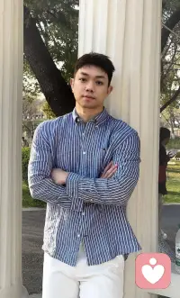 你可以喜欢一个人但不完全了解他，可以喜欢一本书但不知道每页的内容，可以喜欢一部电影但不知道所有的演员，可以喜欢一款游戏但不知所有的彩蛋，喜欢不应该成为你的一种负担！配图