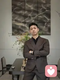 大多数事情，不是你想明白后才觉得无所谓，而是你无所谓之后才突然想明白，别忘了，别人伤害你的机会都是你自己创造出来的.