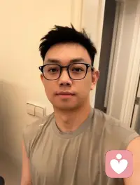 允许自己做一只慢吞吞的蜗牛，
也允许自己在某些时刻“搞砸了”。

所谓的强大，不是从不自我怀疑，而是带着怀疑，依然爱自己。
别让你的大脑骗了你，你比想象中更珍贵。
​看见-面对-接纳-允许……