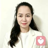 很多人来找我，其实就两件事：
有的时候，只是心里积攒太多委屈，就想安安心心说说话，被人好好听见。
也有的时候，吐槽完还不够，想要学会怎么释放心里积压的愤怒、伤痛，不再反复内耗。
 
所以我现在同时做两块：
✅一对一倾听，安全的树洞，允许你尽情倾诉
✅情绪释放带练，带着你做功课，学会在日常生活里安放情绪
 
倾诉是松一口气，带练是慢慢把自己活回来。
不管你在哪一个阶段，都可以来找我✨