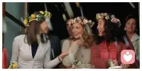 “人要活得精彩，在各个领域勇敢尝试，永远保有孩童般热忱，所愿皆有回响。”
——《托斯卡纳艳阳下》

生命的意义在于体验。倘若困在一成不变的生活里反复内耗，耗尽热情与耐心，不妨鼓足勇气跳出固有轨道。踏出第一步纵然忐忑，可迈步之后便会遇见崭新天地，真切感受鲜活的生命力，告别枯燥乏味、日复一日的麻木日常。