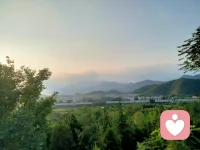 独自远行散心，与过往和解，所有难过皆成前路力量，前路漫漫，我自向前。
