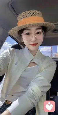 快乐不是拥有的多，而是计较的少，乐观不是没有烦恼，而是懂得知足配图